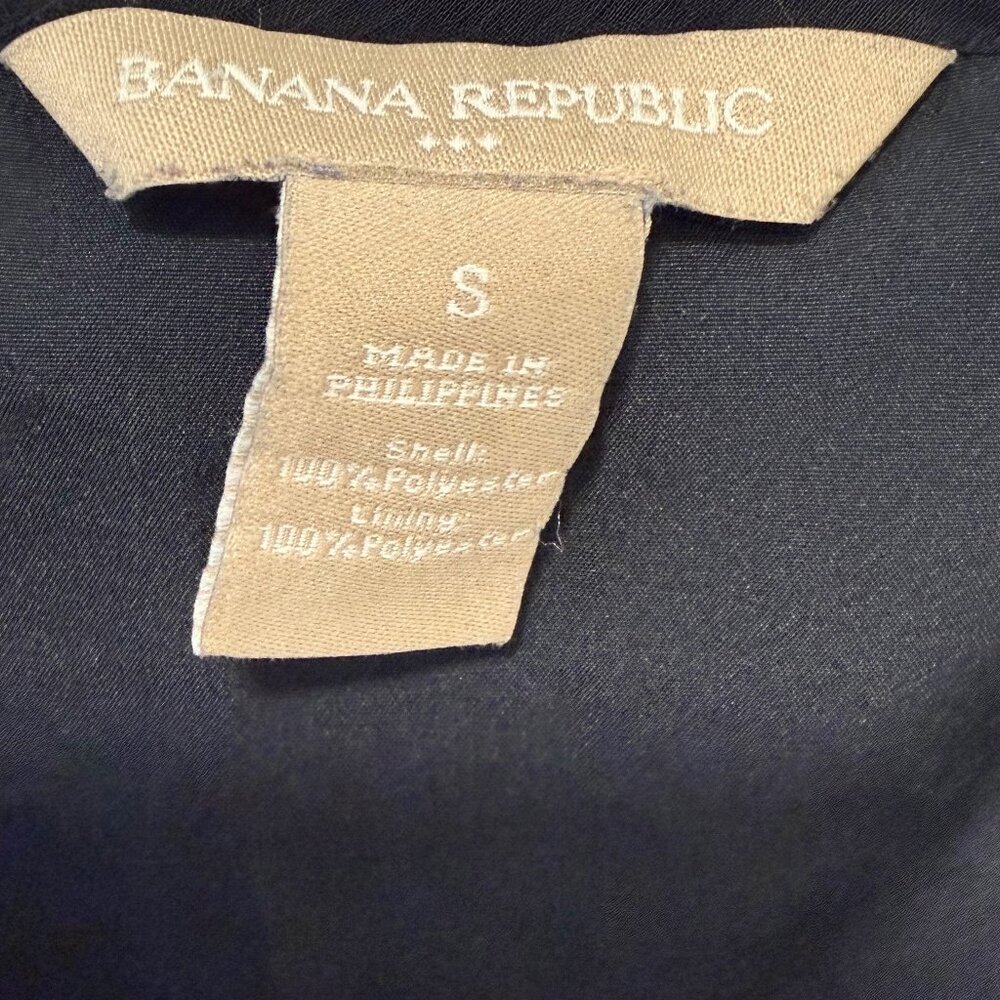 Banana Republic Navy Pleated Sleeveless Blouse Size S - Picture 3 of 3